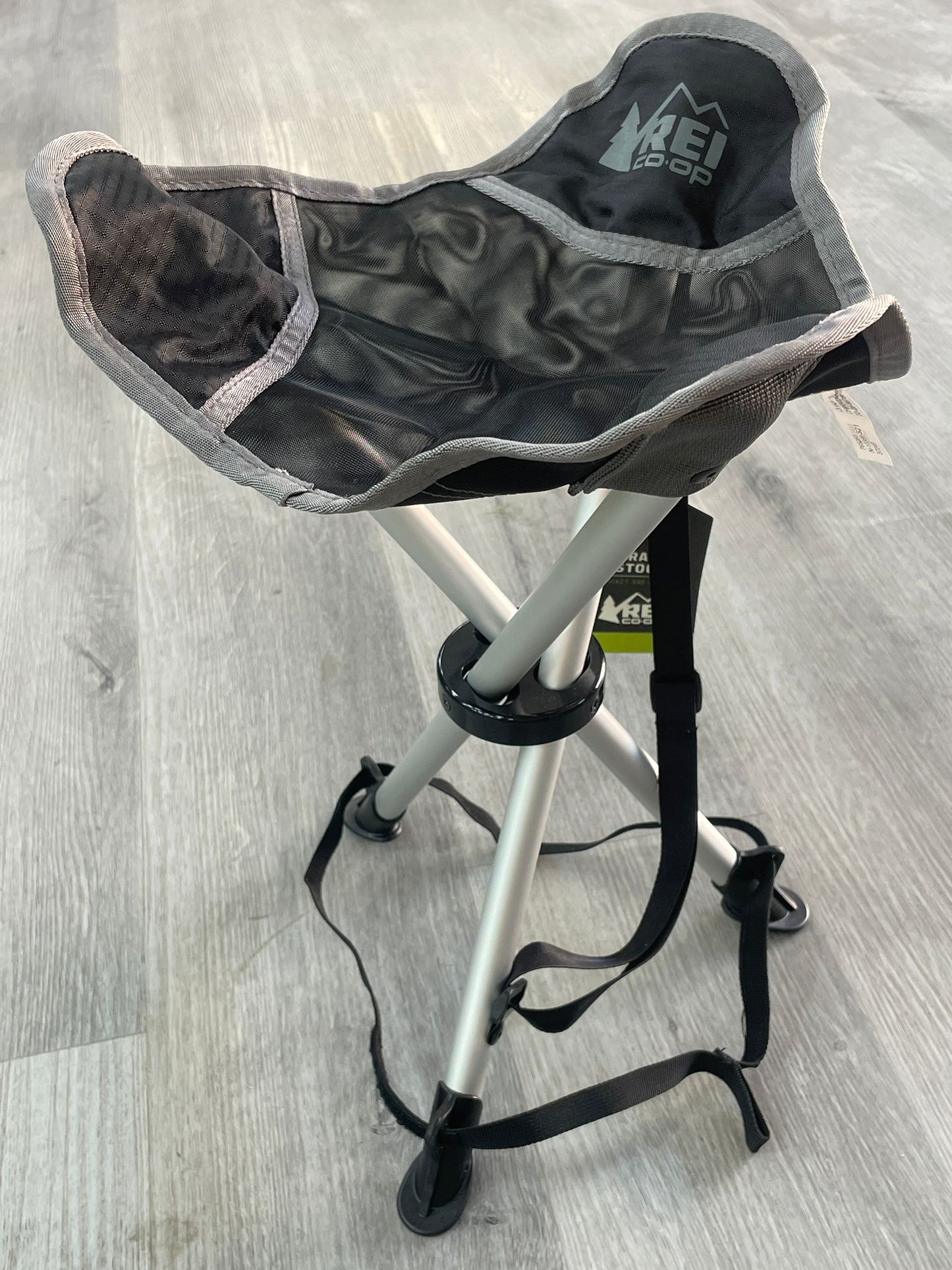 Silla Trípode Compacta y Ligera para Camping y Aventura FENGSEN
