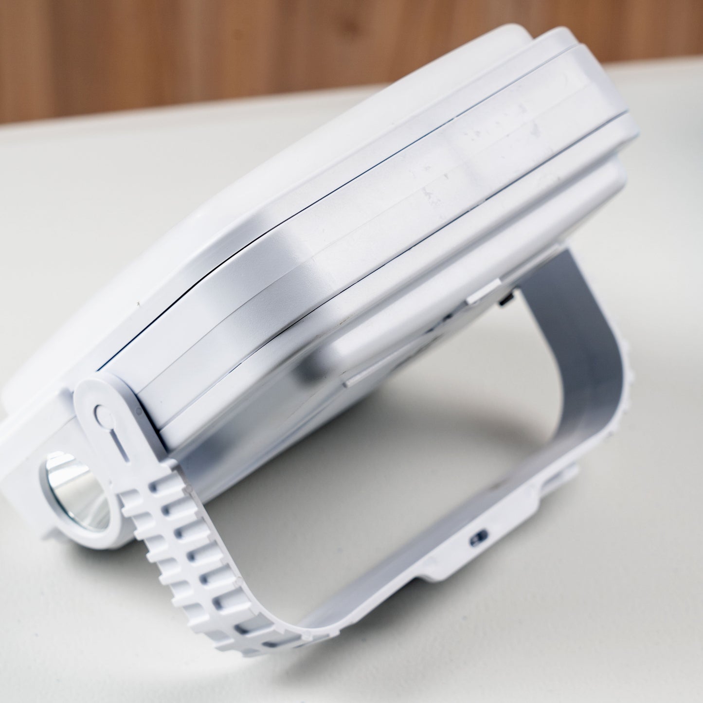 Luz LED portátil para exteriores - Recargable con USB C FENGSEN