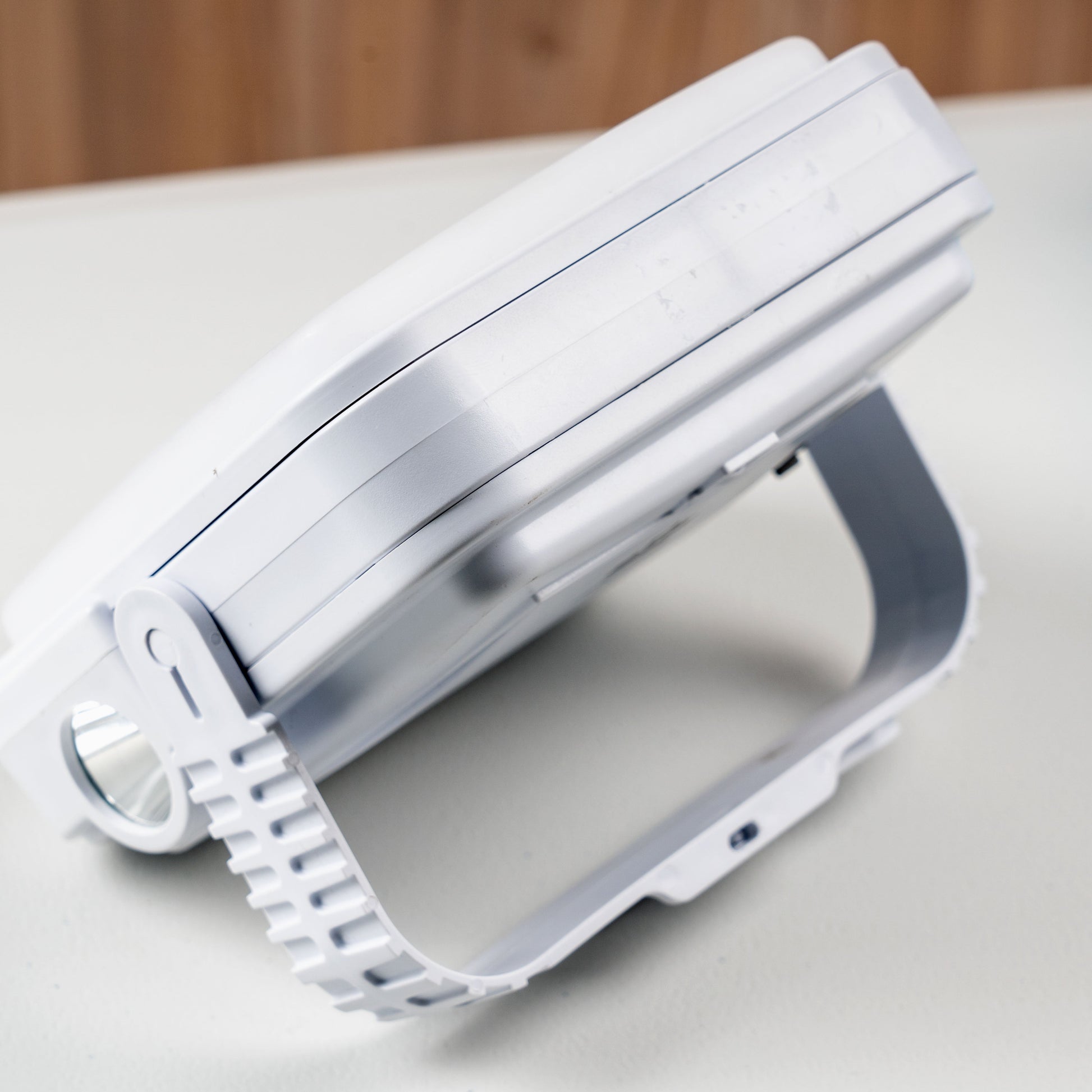 Luz LED portátil para exteriores - Recargable con USB C FENGSEN