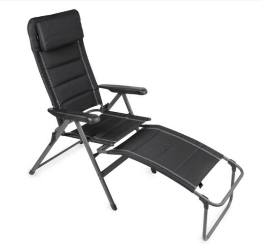 Silla Reclinable Dometic con reposa pies integrado.