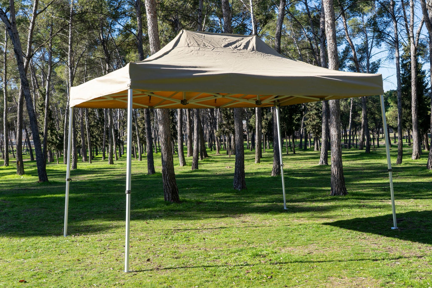 Carpa de Aluminio 5mm Plegable para Exteriores Resistente y Fácil de Montar Ideal para Jardín Playa y Eventos con Estructura Metálica y Techo Impermeable